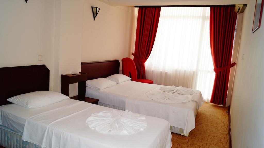 Ekin Hotel Кушадасы Экстерьер фото
